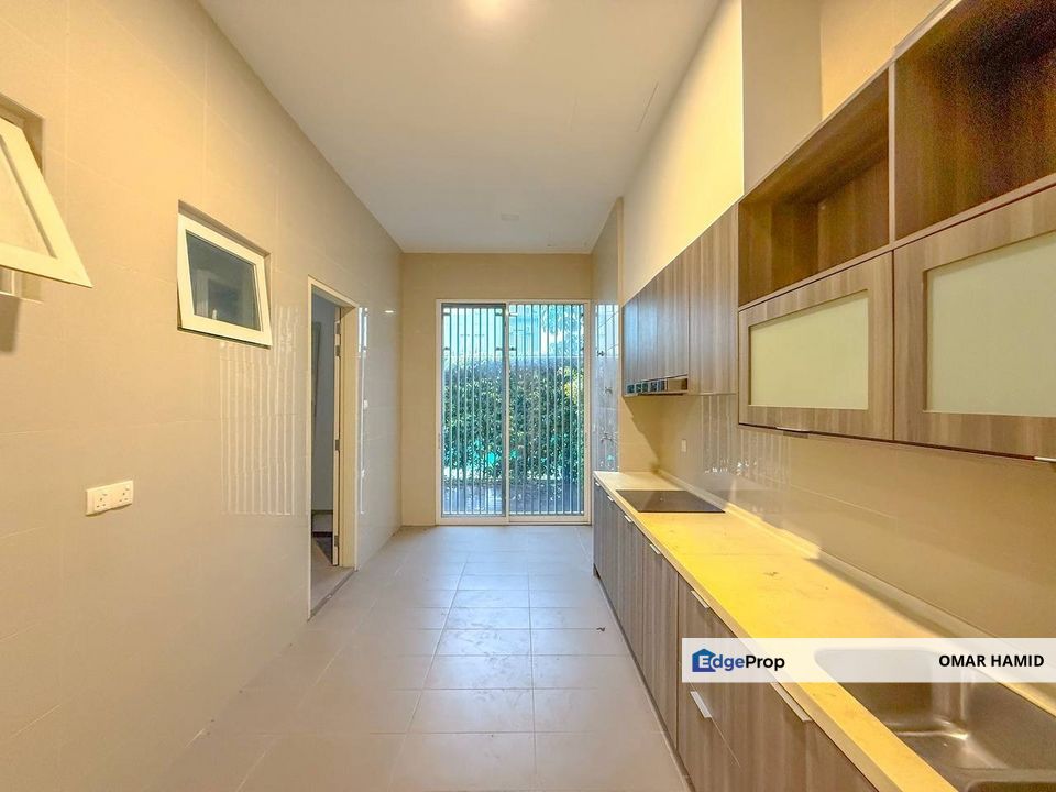 Lakefront Villa, Cyberjaya, Selangor Bungalow House For Sale, Selangor, Cyberjaya