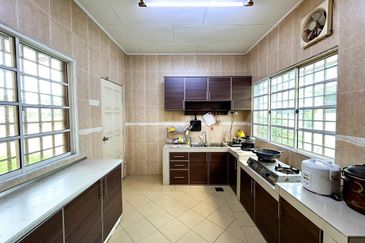 Jalan Suakasih @ Tun Hussein Onn