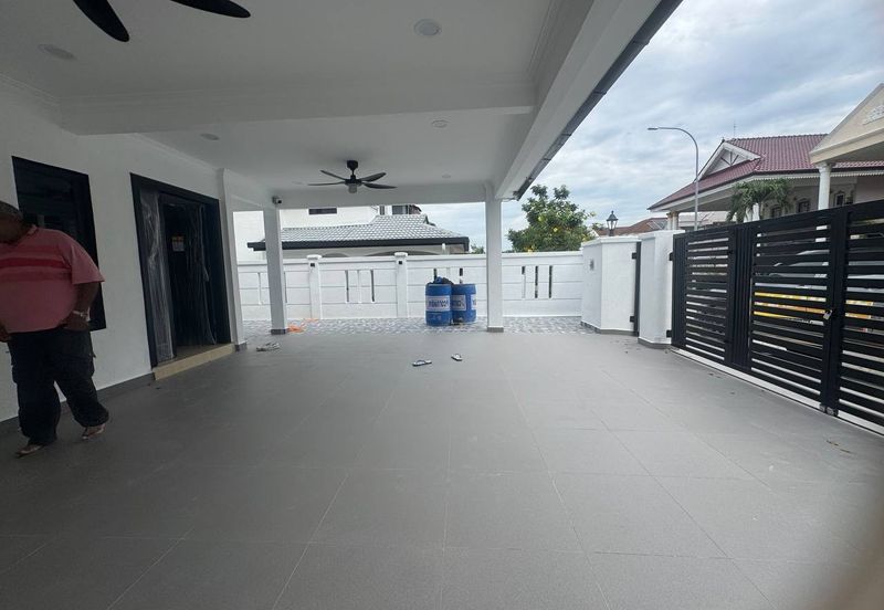 Jalan Suasana, Bandar Tun Hussein Onn