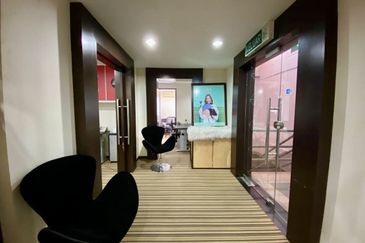 Dataran De Palma, Ampang, Selangor Office Suite For Sale