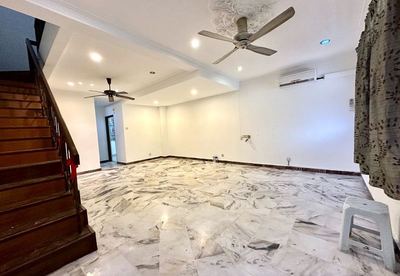 Taman Saujana Puchong