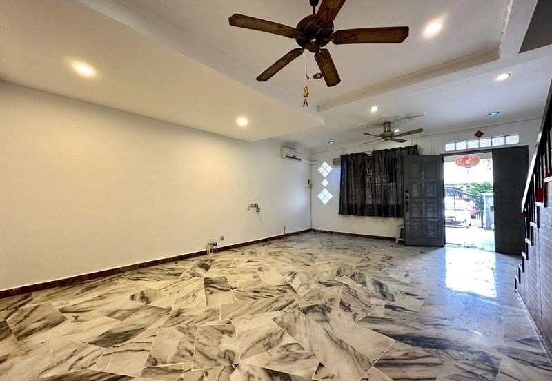 Taman Saujana Puchong