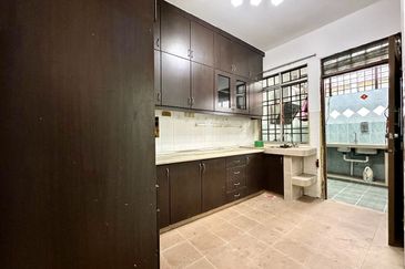 Taman Saujana Puchong