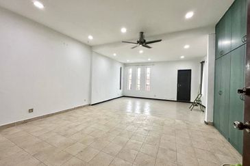 Taman Saujana Puchong