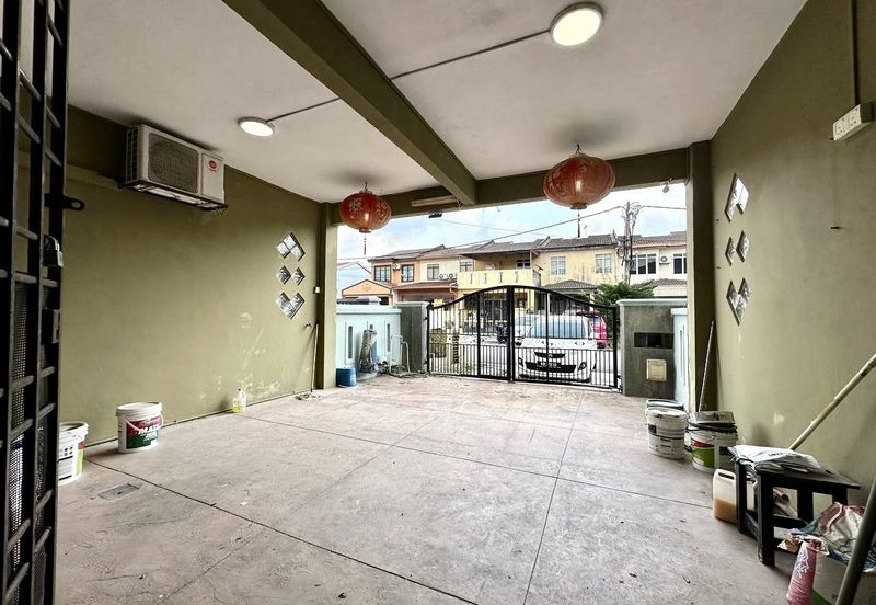 Taman Saujana Puchong