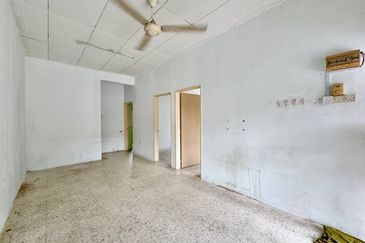 Seksyen 2 Bandar Bukit Mahkota, Bangi, Selangor Terrace House For Sale