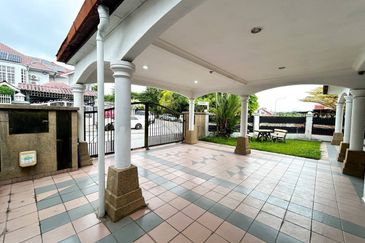 Jalan Suasana, Bandar Tun Hussein Onn