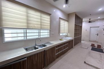 Avenue 6, Bandar Tun Hussein Onn