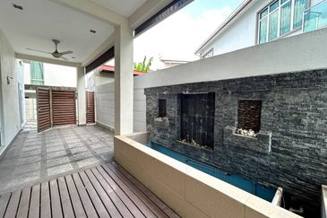 Avenue 6, Bandar Tun Hussein Onn