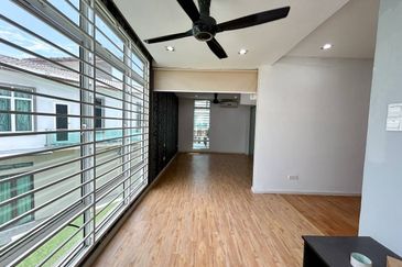 Avenue 6, Bandar Tun Hussein Onn