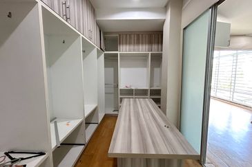 Avenue 6, Bandar Tun Hussein Onn