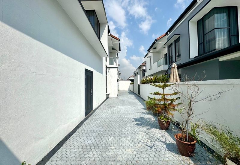 Dillenia, Bukit Bandaraya, Shah Alam Bungalow House For Sale