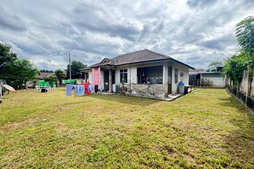 Taman Tasik Semenyih (Lake Residence)