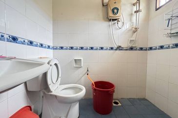 Taman Tasik Semenyih (Lake Residence)