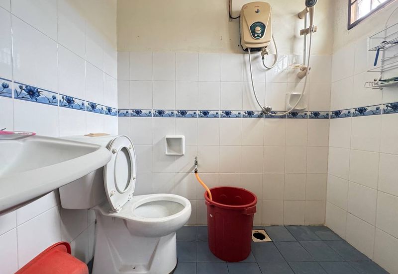 Taman Tasik Semenyih (Lake Residence)