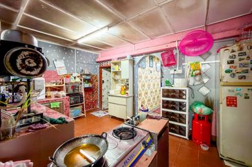 Taman Tasik Semenyih (Lake Residence)