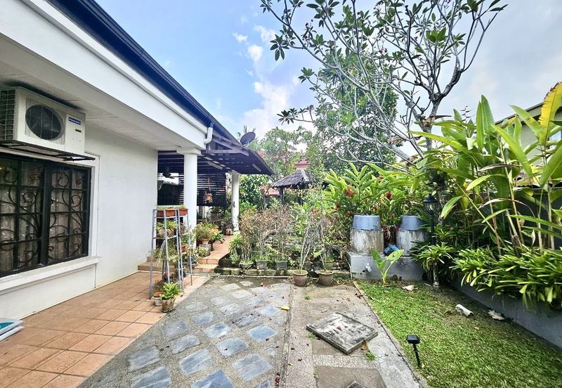 Seksyen 8, Kota Damansara