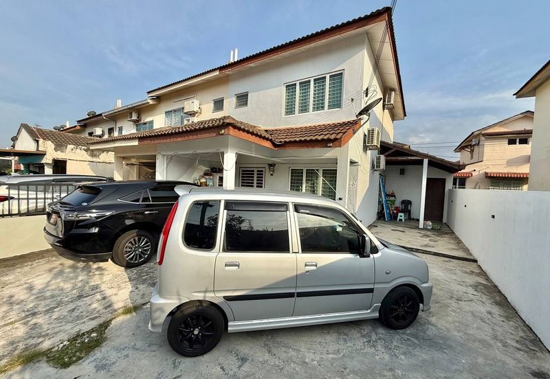 Taman Pinggiran Putra