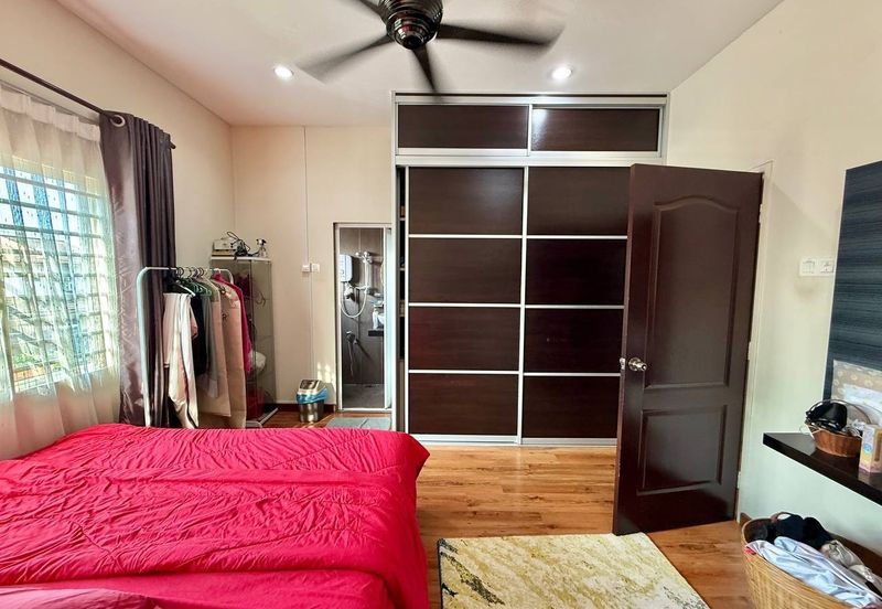 Taman Pinggiran Putra