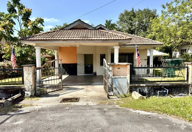 Taman Tasik Semenyih (Lake Residence)