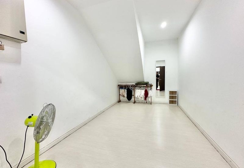 City Garden Commercial Centre