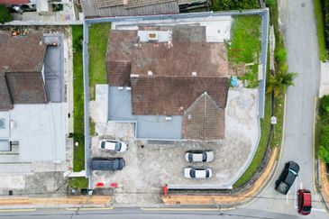 Petaling Jaya, Selangor Bungalow House For Sale