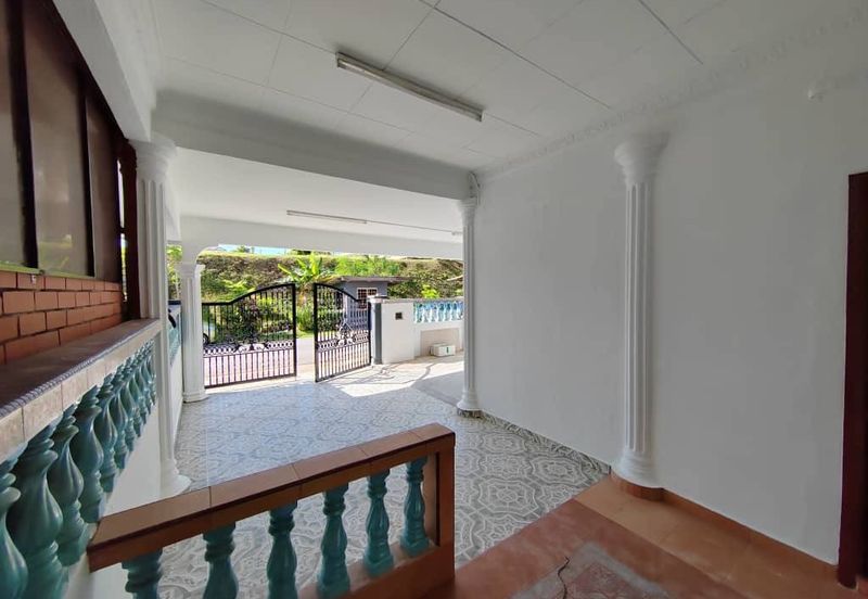 Jalan Suasana, Bandar Tun Hussein Onn