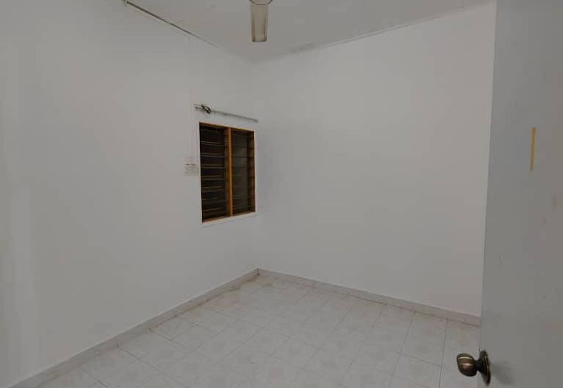 Jalan Suasana, Bandar Tun Hussein Onn