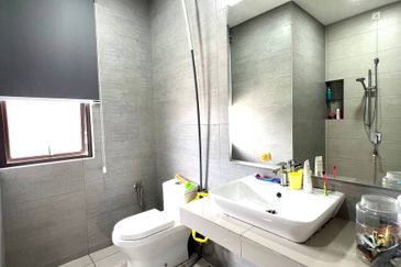 Dahlia @ Serene Heights