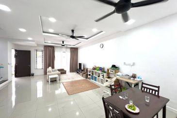 Dahlia @ Serene Heights