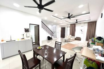 Dahlia @ Serene Heights