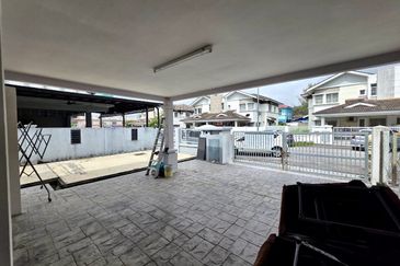 Taman Tasik Semenyih (Lake Residence)