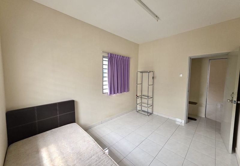 Taman Tasik Semenyih (Lake Residence)