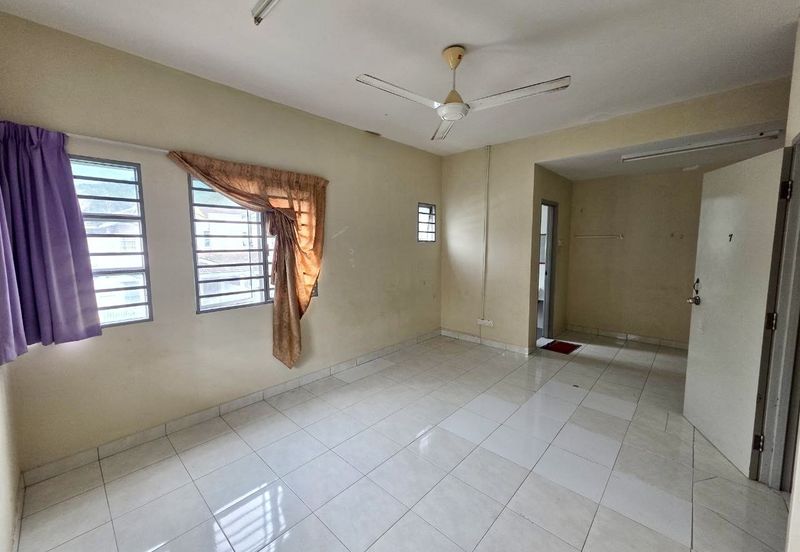 Taman Tasik Semenyih (Lake Residence)