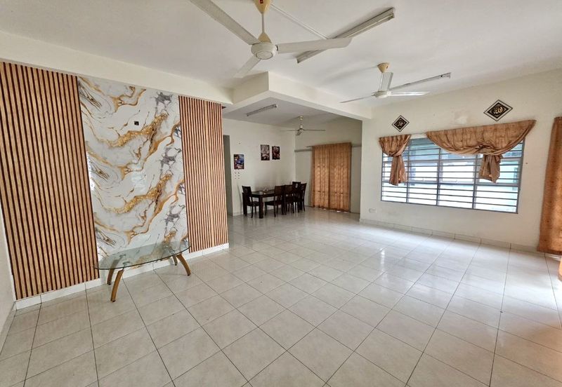 Taman Tasik Semenyih (Lake Residence)