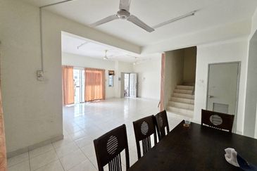 Taman Tasik Semenyih (Lake Residence)