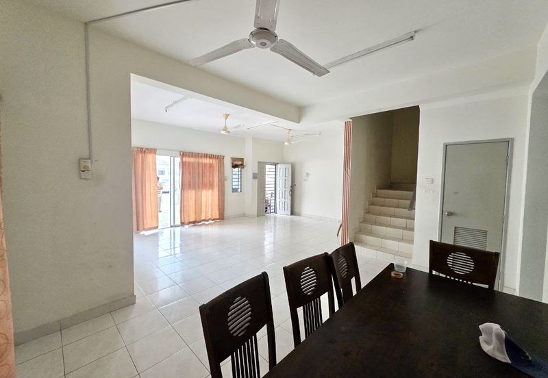 Taman Tasik Semenyih (Lake Residence)