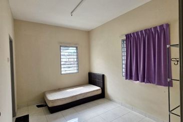 Taman Tasik Semenyih (Lake Residence)