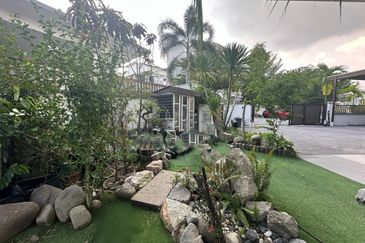 Avenue 4 Lake Valley