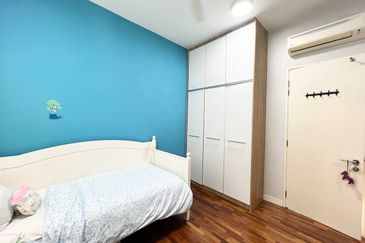 16 Quartz Melawati Condominium