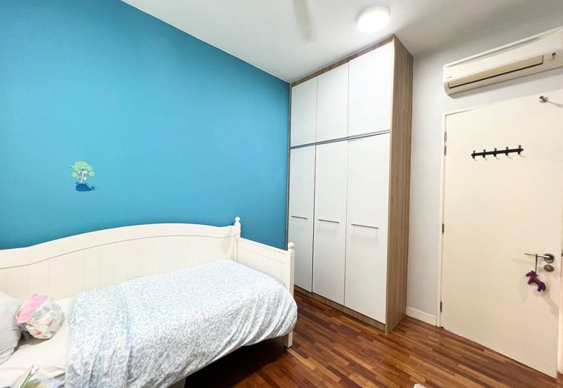 16 Quartz Melawati Condominium