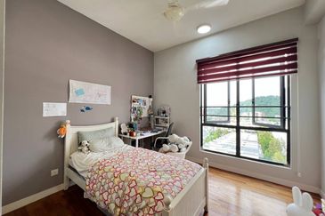 16 Quartz Melawati Condominium