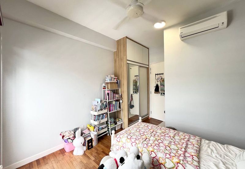 16 Quartz Melawati Condominium