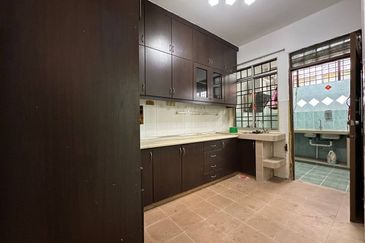 Taman Saujana Puchong