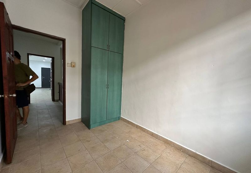 Taman Saujana Puchong