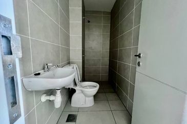 East 57 (Residensi Laman Timur)