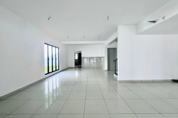 East 57 (Residensi Laman Timur)