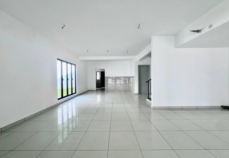 East 57 (Residensi Laman Timur)