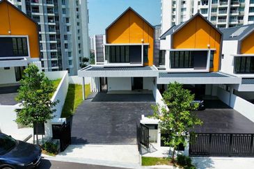 East 57 (Residensi Laman Timur)