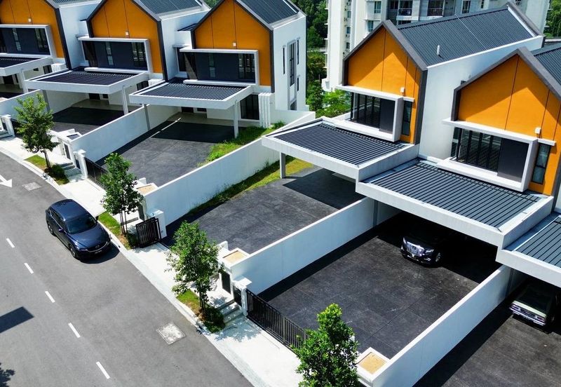 East 57 (Residensi Laman Timur)